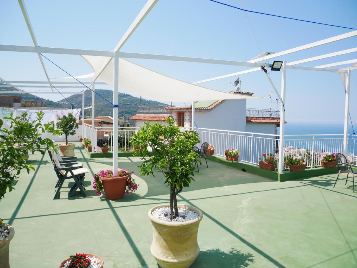 Olindo Apartment E Cristina Apartments Vico Equense Exterior photo